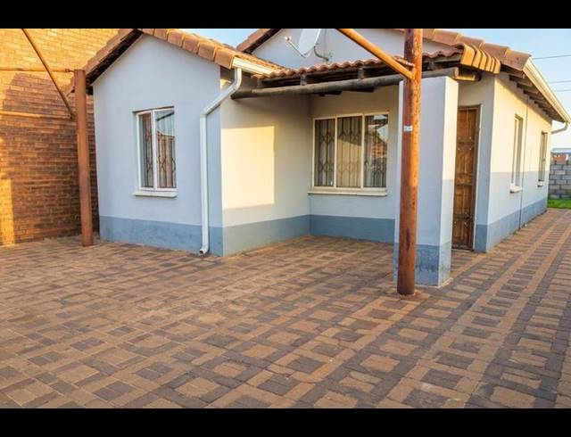 3 BEDROOM PROPERTY TO RENT IN WINDMILL PARK
